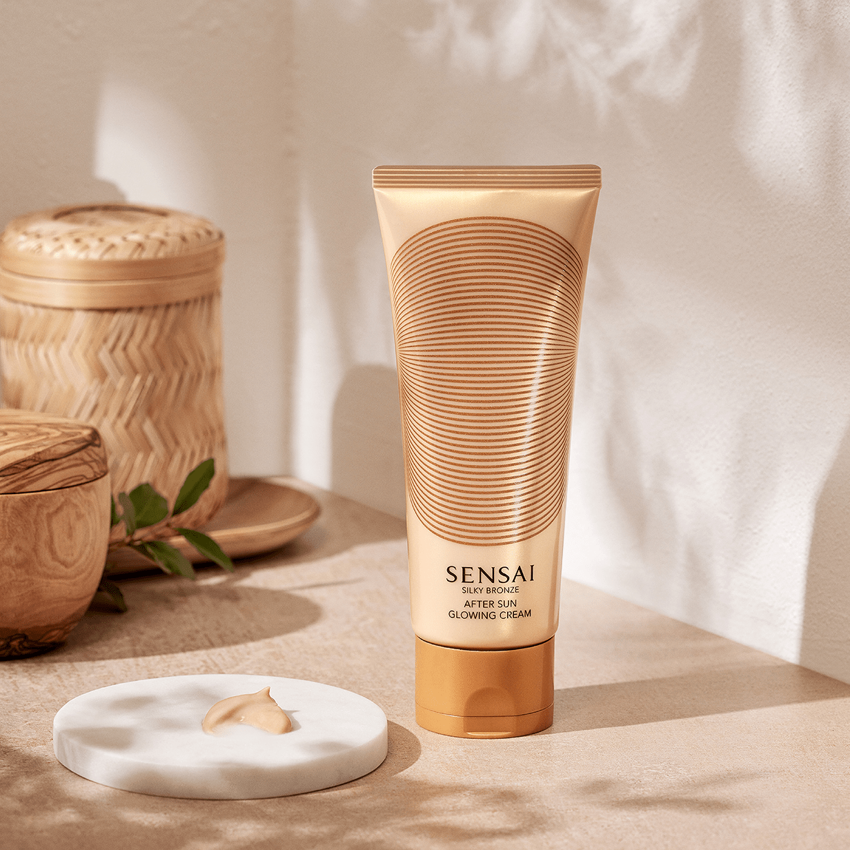 AFTER SUN GLOWING CREAM - SILKY BRONZE - 150ml SENSAÏ - Parfumerie du Soleil d'Or