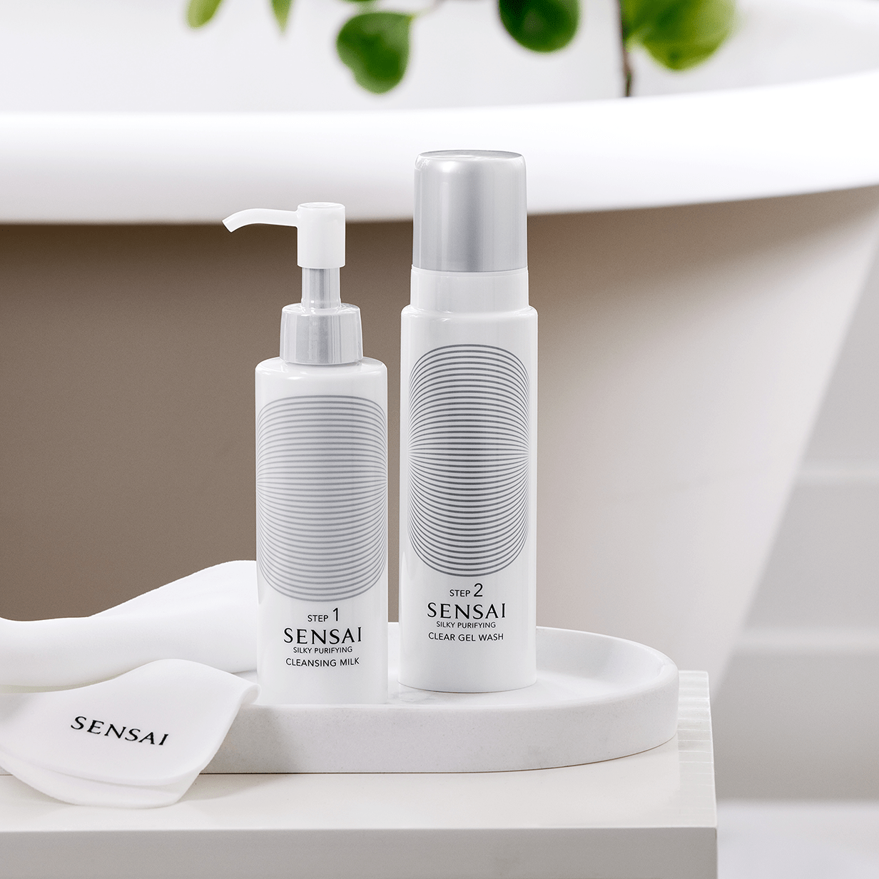 CLEANSING MILK - SILKY PURIFYING - 150ml SENSAÏ - Parfumerie du Soleil d'Or