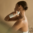 Load image into Gallery viewer, COOLING PROTECTIVE SUNCARE SPRAY - SILKY BRONZE - 150ml - SPF50+ SENSAÏ - Parfumerie du Soleil d'Or