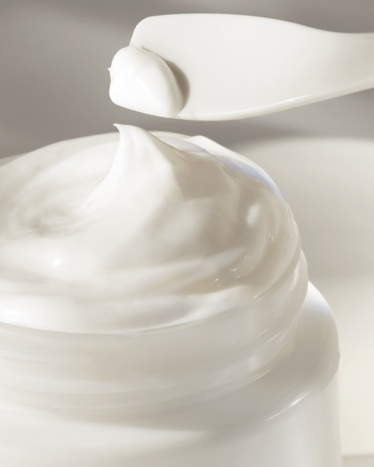 La Crème Soyeuse Régénération Intense - The Moisturizing Soft Cream LA MER - Parfumerie du Soleil d'Or