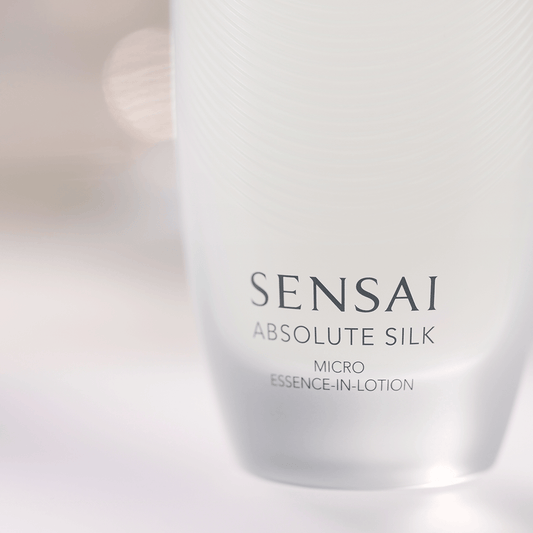 MICRO ESSENCE - IN - LOTION - ABSOLUTE SILK - 125ml SENSAÏ - Parfumerie du Soleil d'Or
