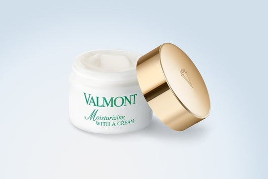 Moisturizing With A Cream VALMONT - Parfumerie du Soleil d'Or