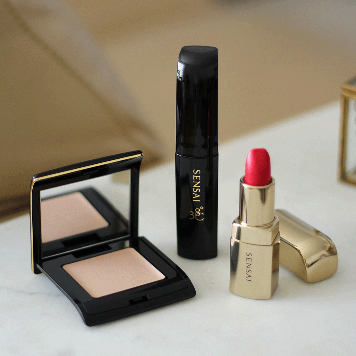 SUPREME ILLUMINATOR - FONDS DE TEINT - 4g SENSAÏ - Parfumerie du Soleil d'Or