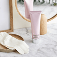 Load image into Gallery viewer, TREATMENT GLOVES - CELLULAR PERFORMANCE - 1 paire SENSAÏ - Parfumerie du Soleil d'Or