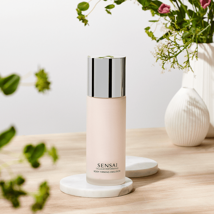 BODY FIRMING EMULSION - CELLULAR PERFORMANCE SENSAÏ - Parfumerie du Soleil d'Or