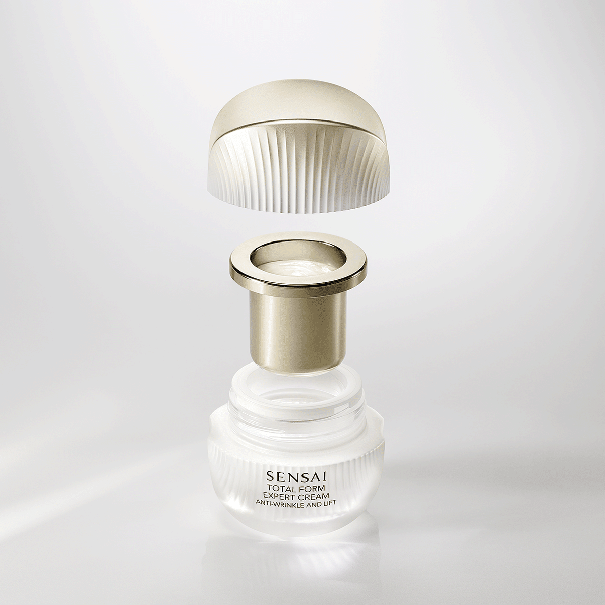 CRÈME EXPERTE CONTOURS REDESSINÉS - EXPERTS SENSAÏ - Soleil d'Or