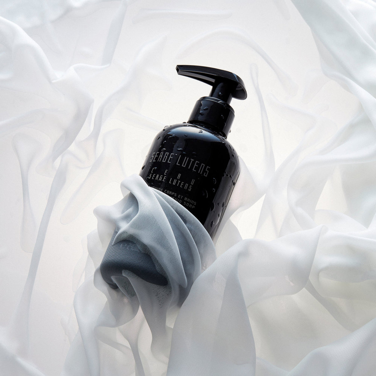 GEL DOUCHE L'EAU SERGE LUTENS - Soleil d'Or
