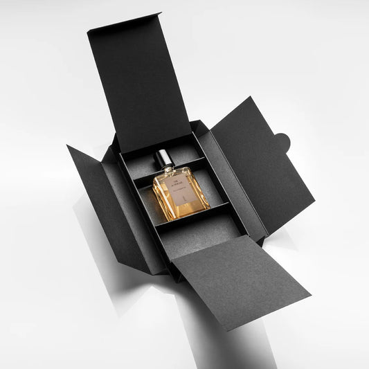 Or du Sérail de Naomi Goodsir, flacon dans son coffret ouvert