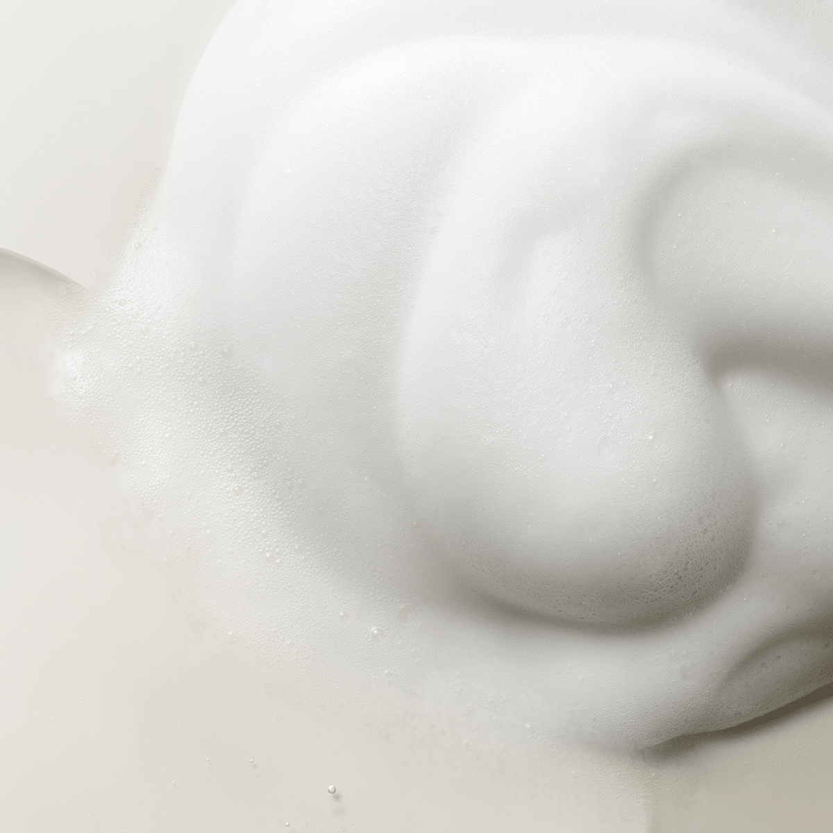 SOIN LAVANT VOLUMATEUR - CHEVEUX & CUIR CHEVELU SENSAÏ - Soleil d'Or